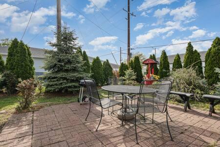 Spacious Upstairs 1Bed- Walking Distance To Beach Outlet Mall Michigan City Luaran gambar
