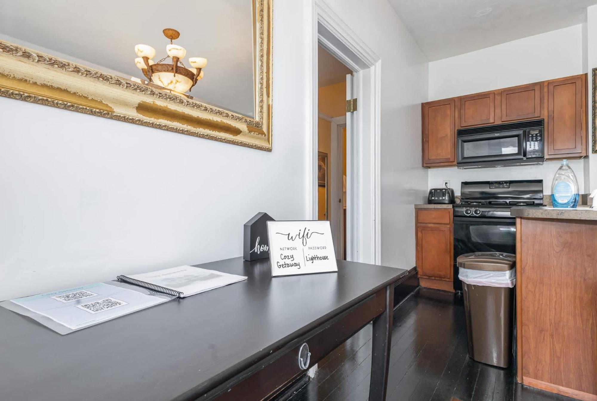 Spacious Upstairs 1Bed- Walking Distance To Beach Outlet Mall Michigan City Luaran gambar