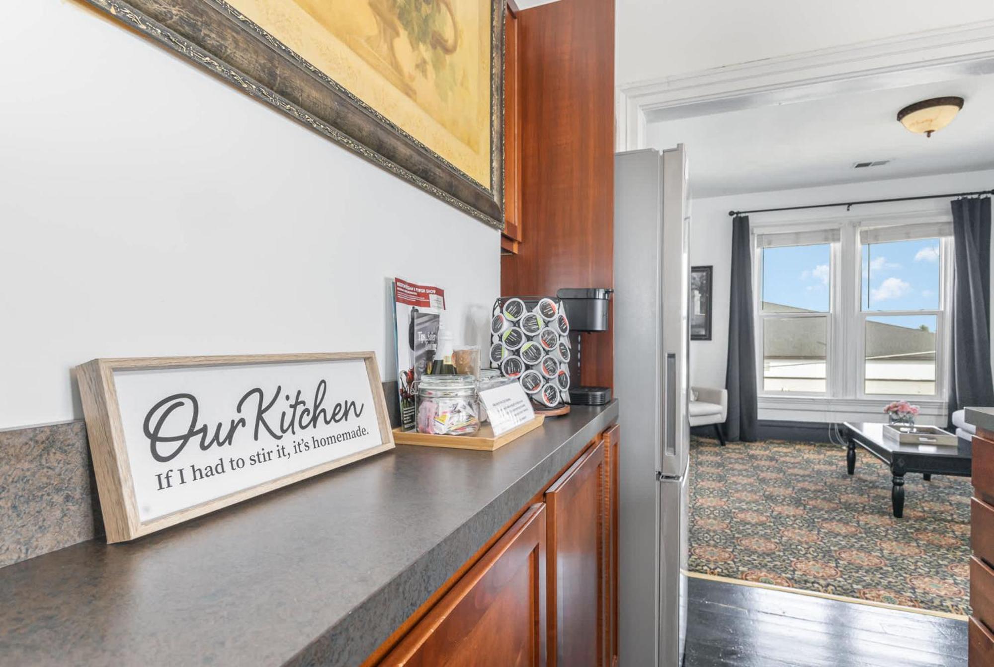 Spacious Upstairs 1Bed- Walking Distance To Beach Outlet Mall Michigan City Luaran gambar
