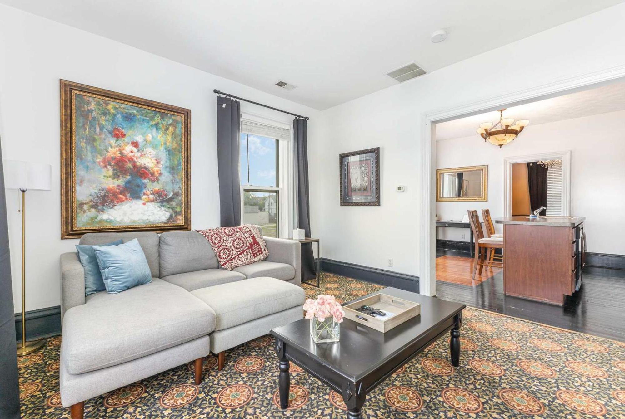 Spacious Upstairs 1Bed- Walking Distance To Beach Outlet Mall Michigan City Luaran gambar